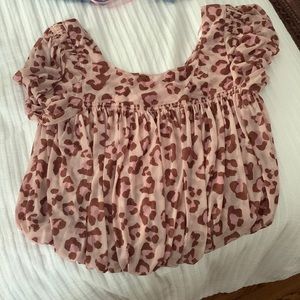 Free people leopard/cheetah top. Size small.